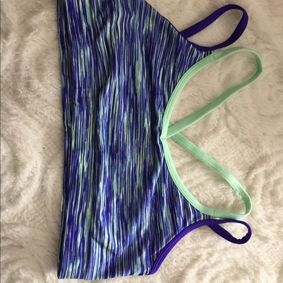 Various Girls Sports Bras - Picture 6 of 8